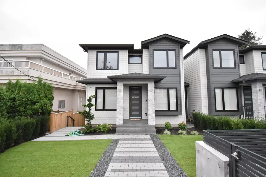 6252 Kitchener ST, Burnaby, BC V5B 2J4