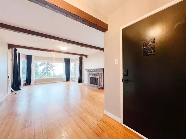 West Vancouver, BC,Address not disclosed