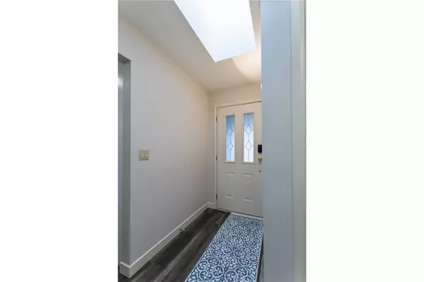 Abbotsford, BC V2T 4T8,32615 Murray AVE #21