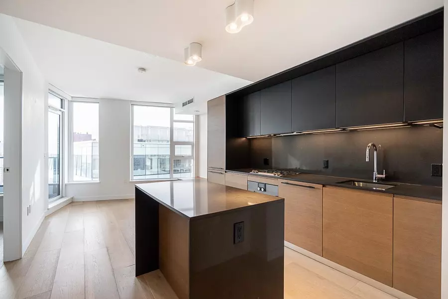 1289 Hornby ST #2102, Vancouver, BC V6Z 0G7