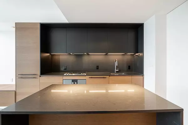 Vancouver, BC V6Z 0G7,1289 Hornby ST #2102