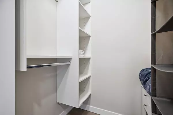 12109 223 ST #417 Maple Ridge, BC V2X 5Y6