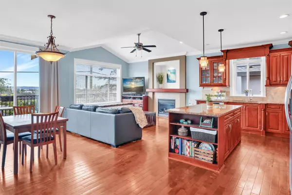 Coquitlam, BC V3K 1S2,943 Harris AVE