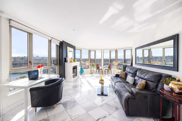 Vancouver, BC V6Z 2M2,1625 Hornby ST #1702