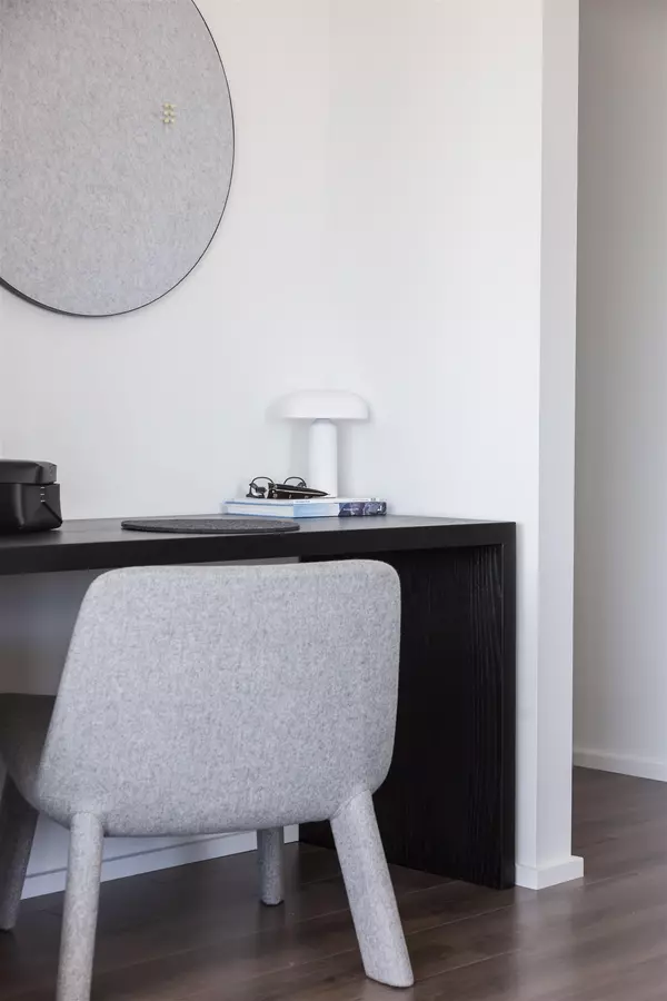 3888 Evergreen PL #1904 Burnaby, BC V3J 0M3