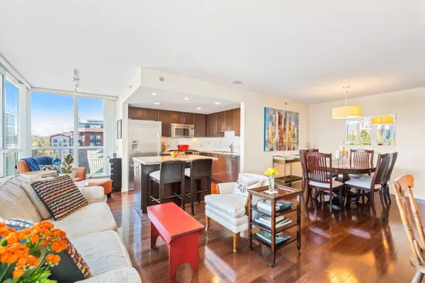 Vancouver, BC V6A 4K7,120 Milross AVE #701