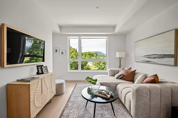 150 James RD #602, Port Moody, BC V3H 2S4