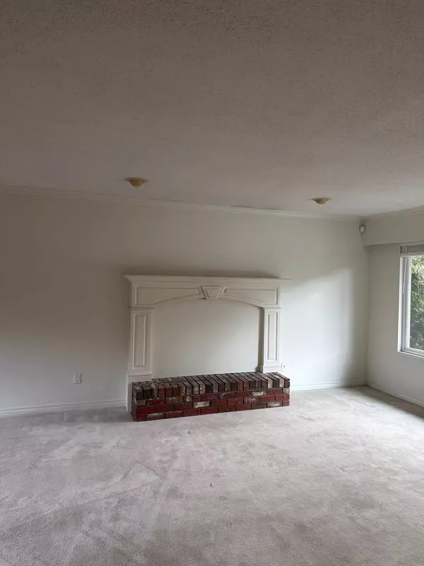 Langley, BC V3A 6W8,4907 202a ST