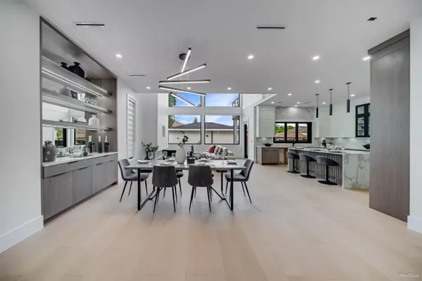 Coquitlam, BC V3J 2Z3,819 Cornell AVE