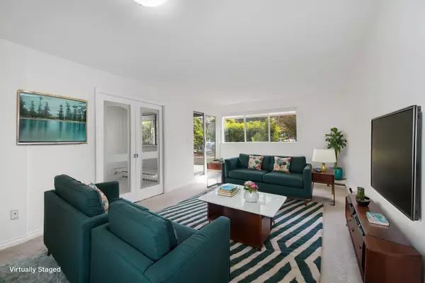 1561 Vidal ST #113, White Rock, BC V4B 5A7