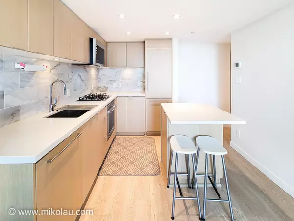Vancouver, BC V6P 0G6,8189 Cambie Street