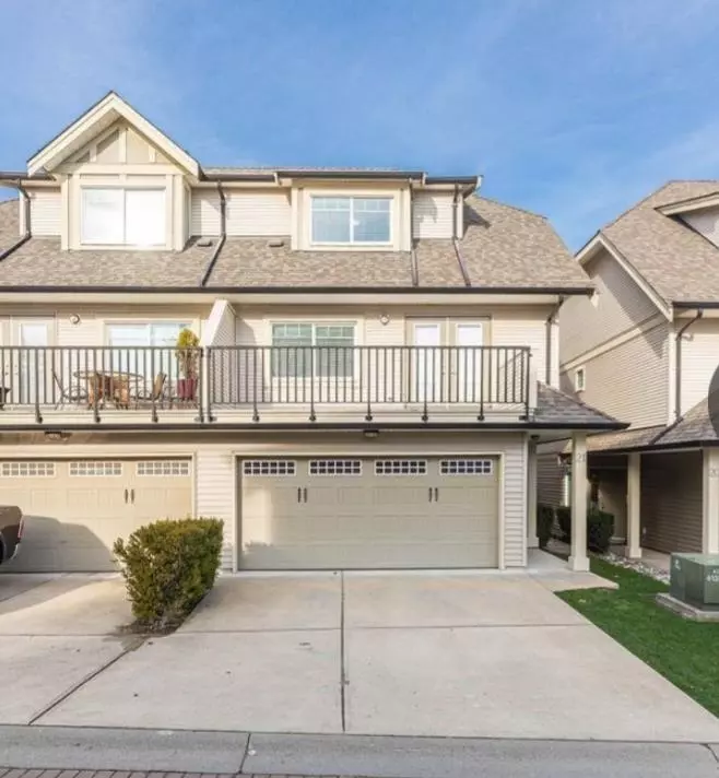 Surrey, BC V3W 1T6,8358 121a ST #21