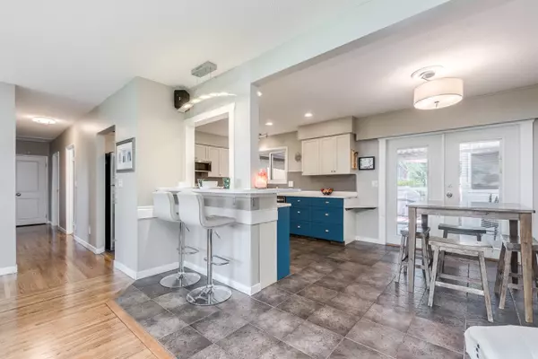 Port Coquitlam, BC V3C 1H1,2116 Audrey DR