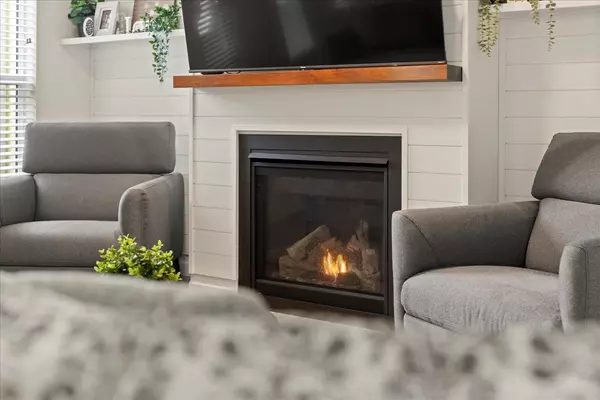 Chilliwack, BC V2R 0Y4,44849 Anglers BLVD #8