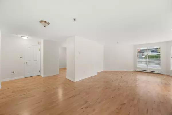 New Westminster, BC V3M 6K5,5 Renaissance SQ #105
