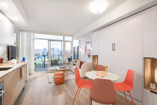 Surrey, BC V3T 4H4,13738 Central AVE #503