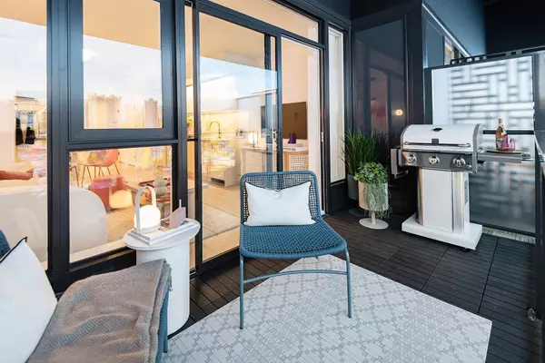 Surrey, BC V3T 4H4,13738 Central AVE #503