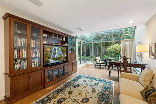 Vancouver, BC V6M 4H2,4900 Cartier ST #56