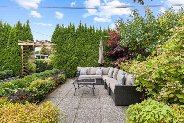 White Rock, BC V4B 4G8,1170 Dolphin ST