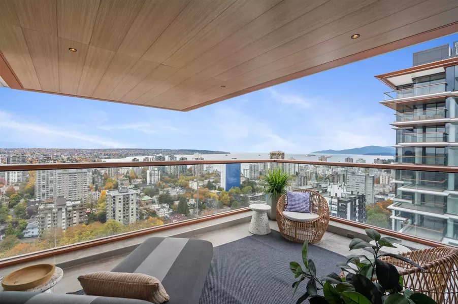 1408 Robson ST #2901, Vancouver, BC V6G 1B9