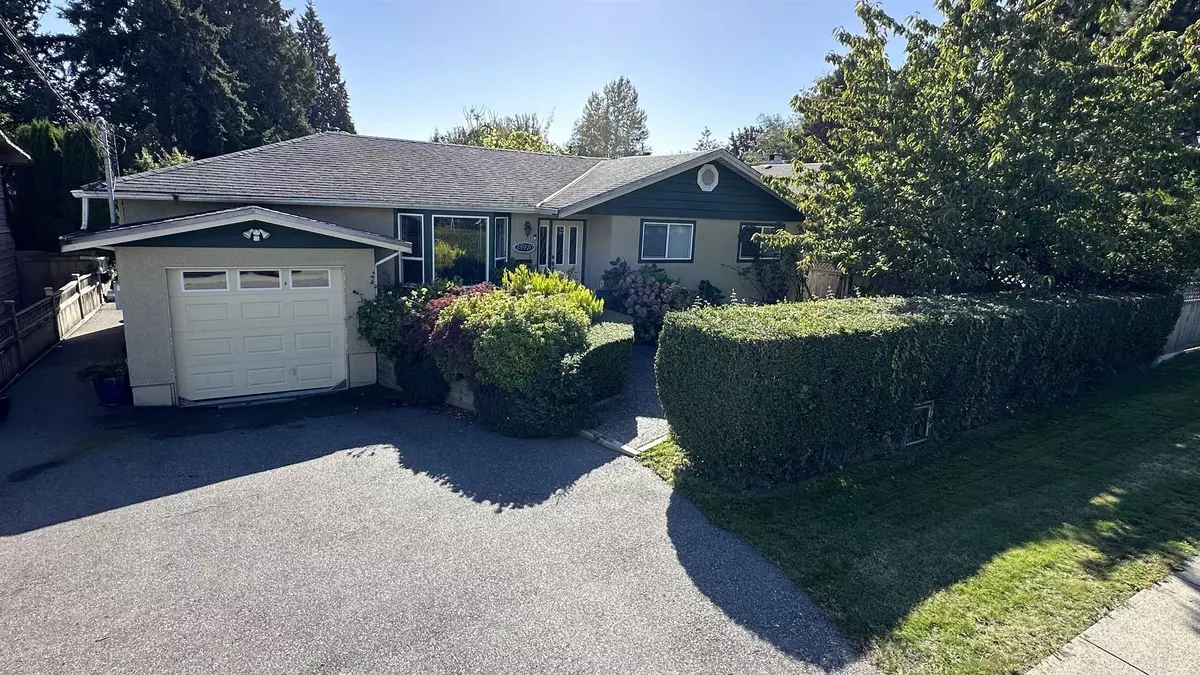 White Rock, BC V4B 2N1,15970 Thrift AVE