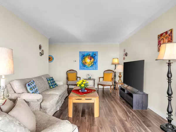 North Vancouver, BC V7P 3G4,2024 Fullerton AVE #1609