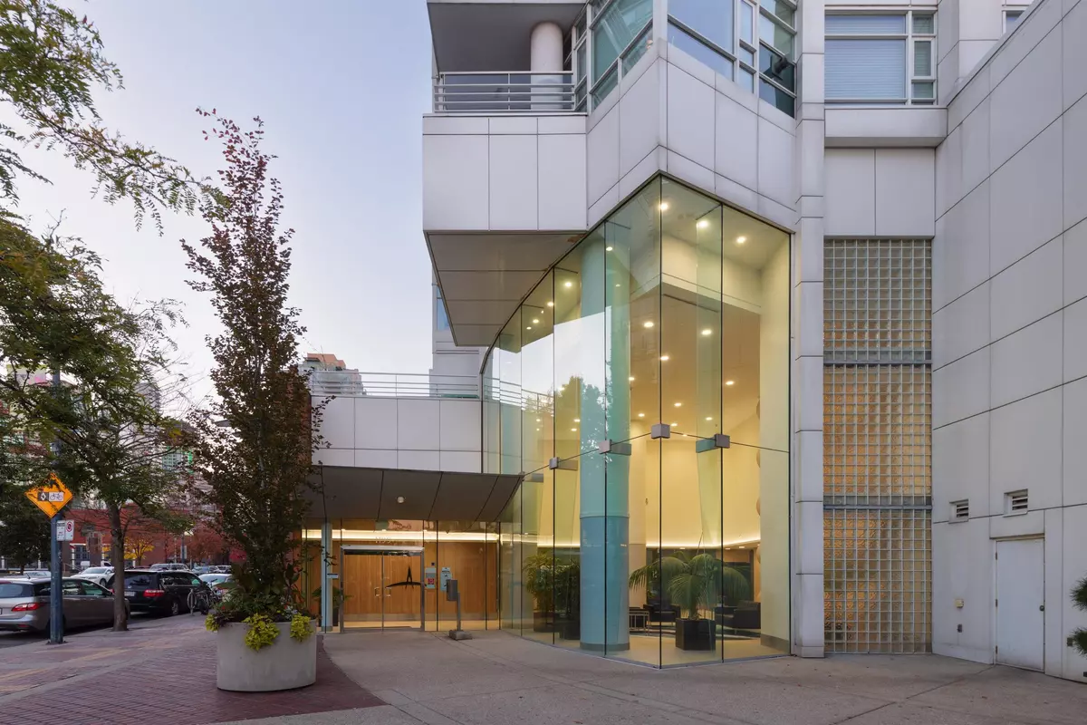 Vancouver, BC V6Z 2Y2,1199 Marinaside CRES #2305