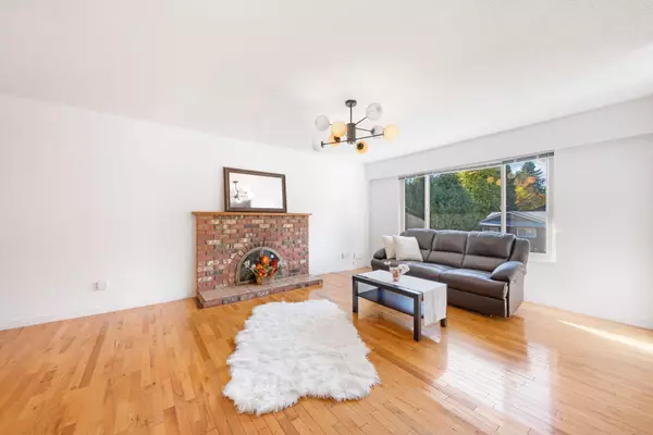 Port Coquitlam, BC V3B 3E8,3870 Richmond ST