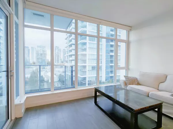 Burnaby, BC V5C 0M1,2311 Beta AVE #809