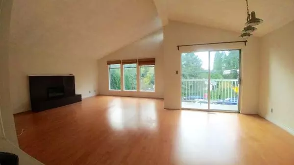 Burnaby, BC V5G 1E2,5512 Dominion ST