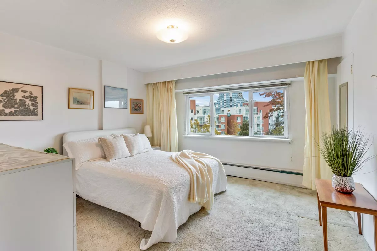 Vancouver, BC V5Z 3N2,6026 Tisdall ST #402