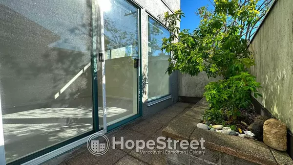 Vancouver, BC V6J 2G4,3131 Main ST #111