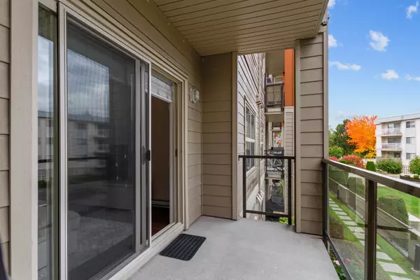 Langley, BC V3A 0C7,20219 54a AVE #210