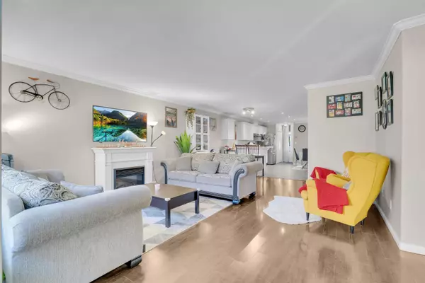 Surrey, BC V3W 0W9,7837 120a ST #113