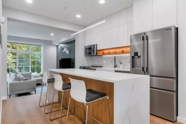 550 Browning PL #48 North Vancouver, BC V7H 3A9