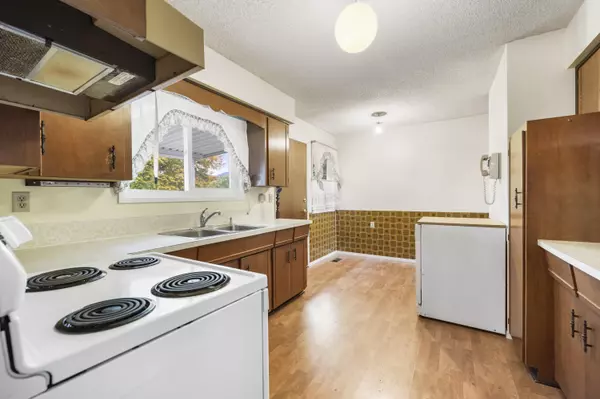 Chilliwack, BC V2R 2J1,6096 Glenroy DR