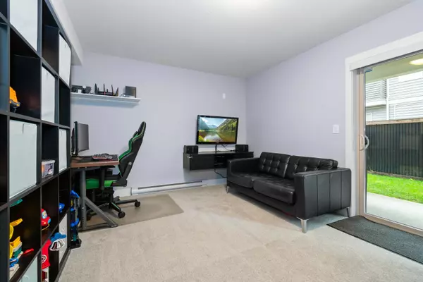 Chilliwack, BC V2P 5W4,9280 Broadway ST #2