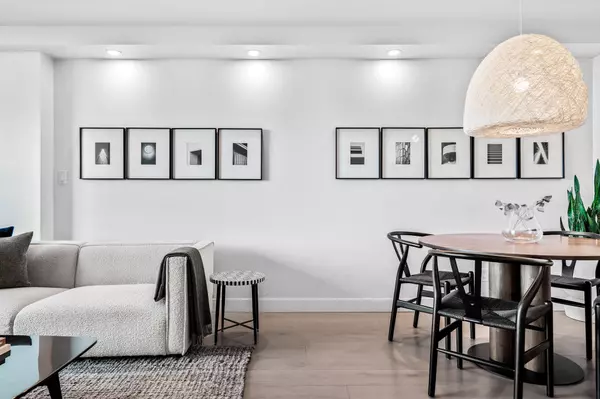 Vancouver, BC V6B 6N6,63 Keefer PL #907