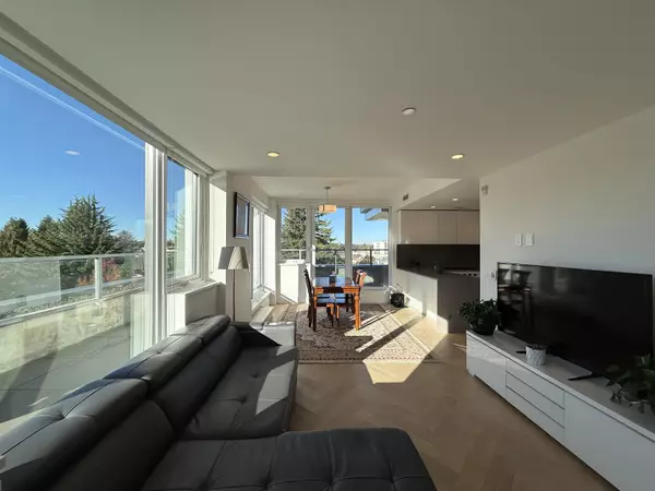 Vancouver, BC V5Z 0J7,4685 Cambie ST #501