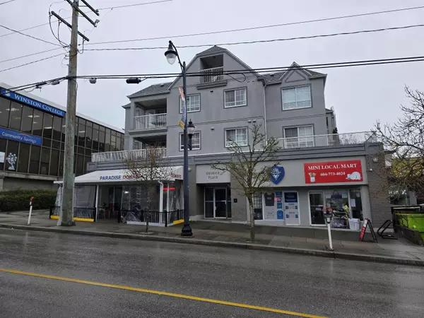 723 Twelfth ST #302, New Westminster, BC V3M 4J8