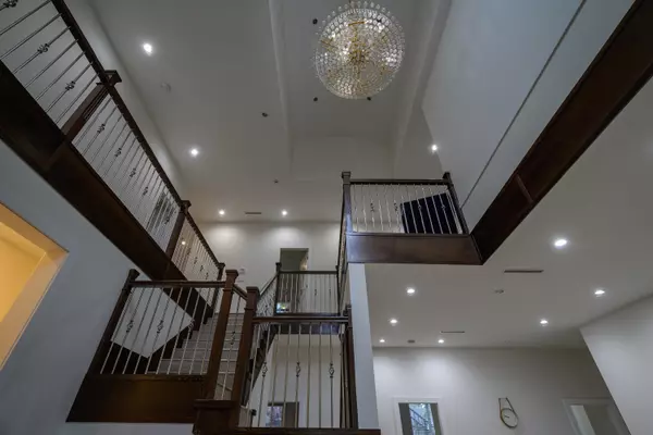 Surrey, BC V3T 3W6,10873 132 ST