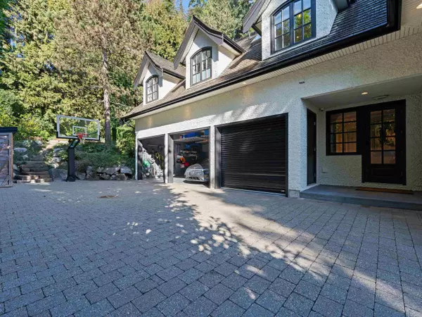 West Vancouver, BC V7V 3C2,2985 Altamont CRES