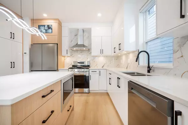 Surrey, BC V3S 9X7,16693 16 AVE #102