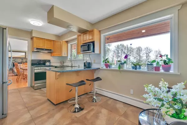 Maple Ridge, BC V2W 1K3,9370 263 ST