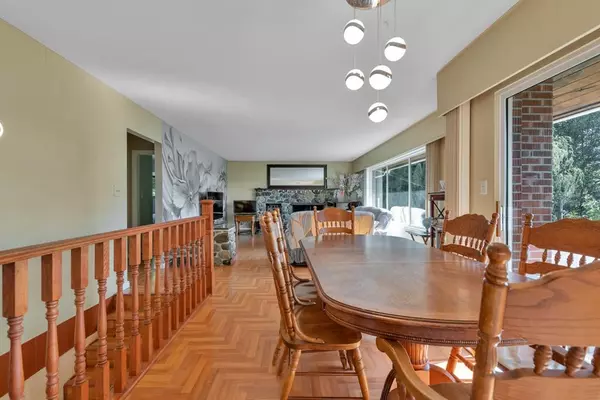 Maple Ridge, BC V2W 1K3,9370 263 ST