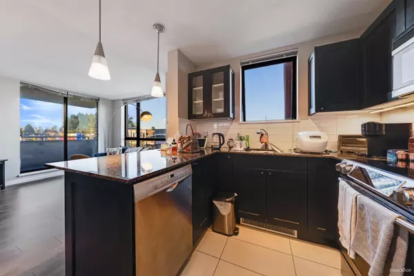 Burnaby, BC V5E 0A9,7225 Acorn AVE #301