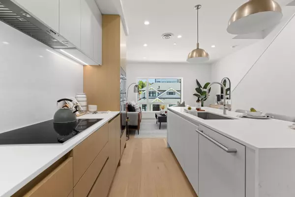 Vancouver, BC V5Z 3V9,4813 Laurel ST