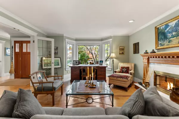 3171 W 42nd AVE, Vancouver, BC V6N 3H1