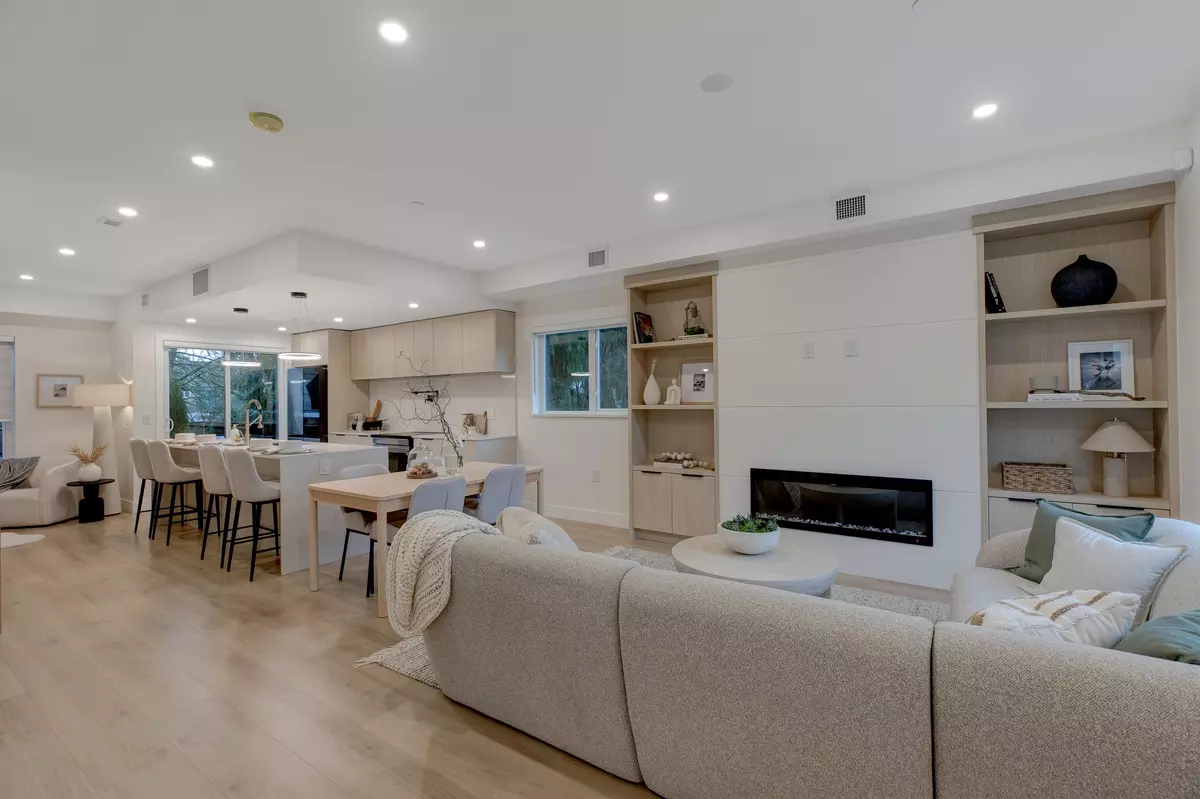 New Westminster, BC V3L 3L2,339 Keary ST #2