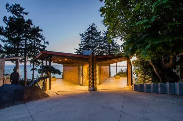 20 Tsawwassen Beach RD, Delta, BC V4M 4C6